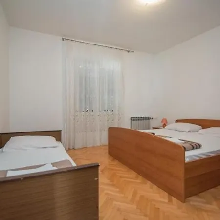 M&p - Four Bedroom With Terrace Sea View - St 수페타르