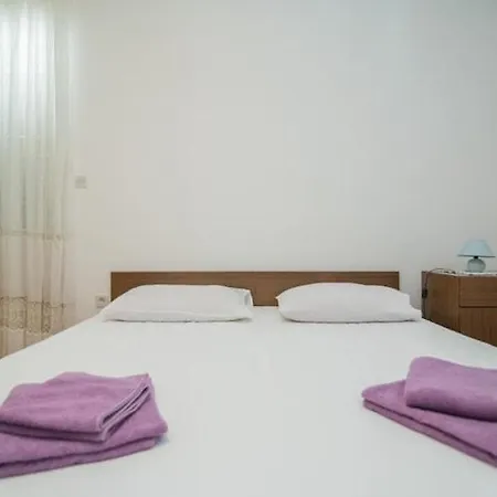 M&p - Four Bedroom With Terrace Sea View - St 수페타르